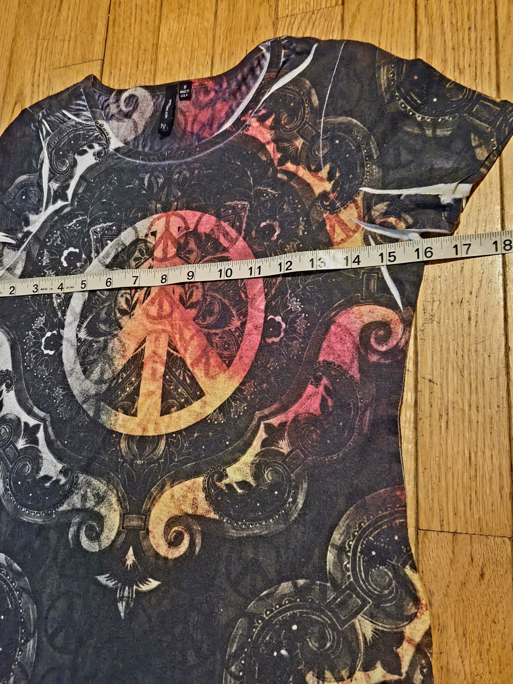 ​New Directions Boho Peace Sign Graphic Tee Small Burnout Mandala Festival Shirt - Picture 2 of 4